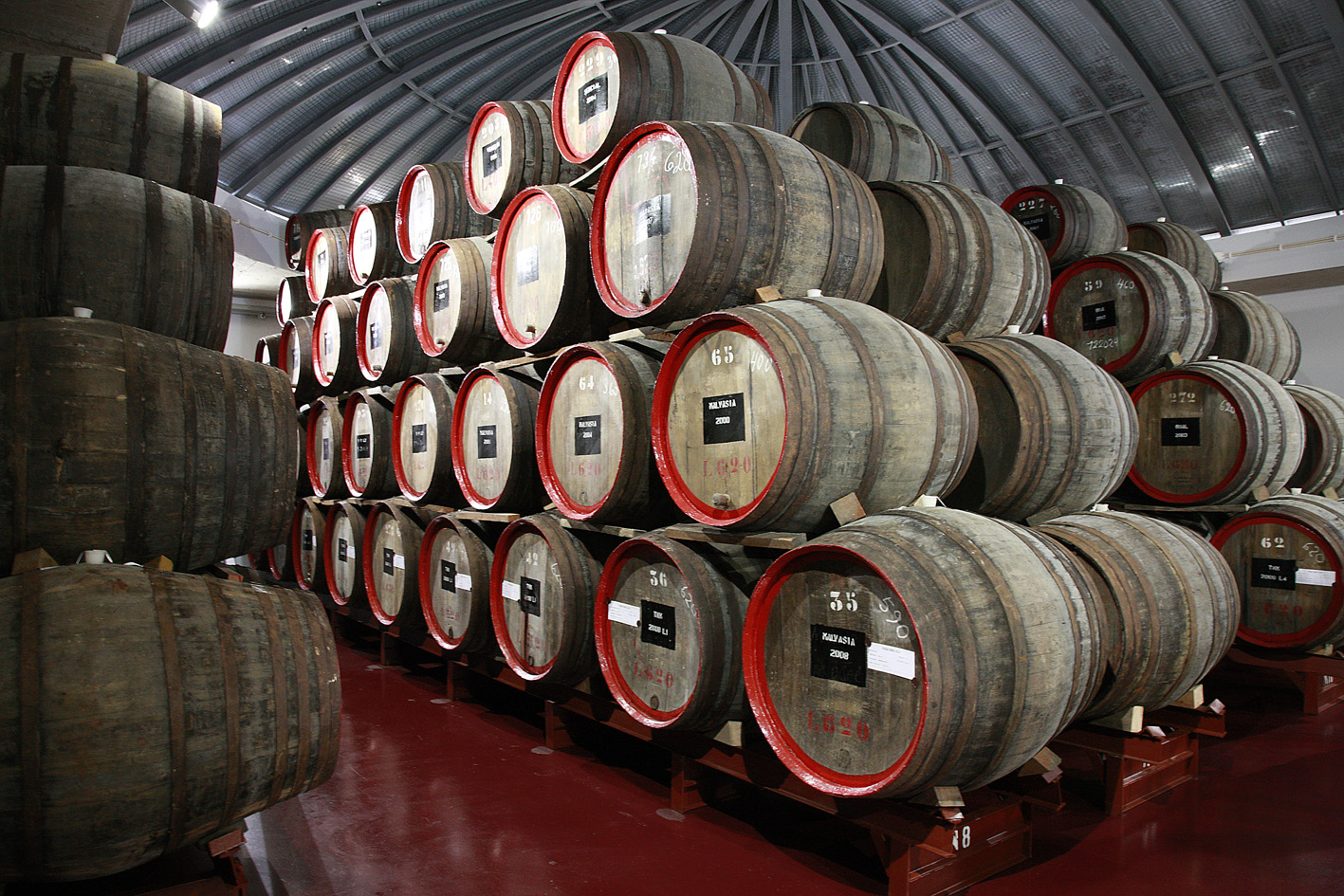 6 Canteiro Warehouse Barbeito Winery